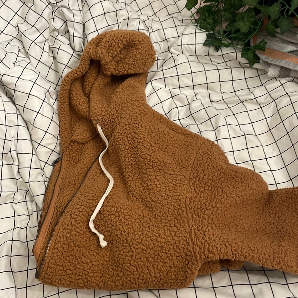 Brown Sherpa